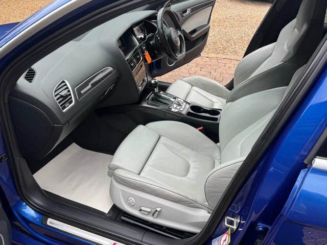 Audi RS4 Avant Avant 4.2 Fsi V8 Estate S Tronic Quattr Black #9