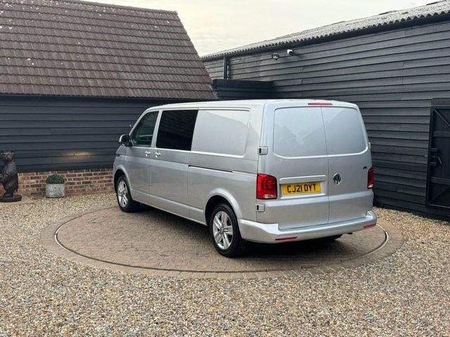 Volkswagen E-Transporter 83Kw 37.3Kwh Advance Van White #21