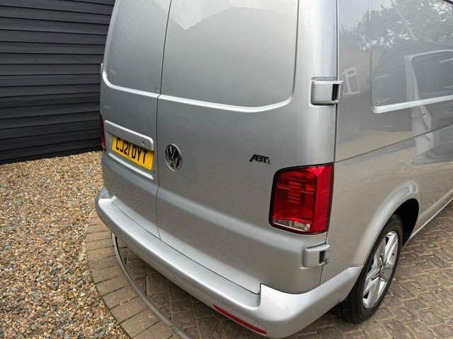Volkswagen E-Transporter 83Kw 37.3Kwh Advance Van White #16