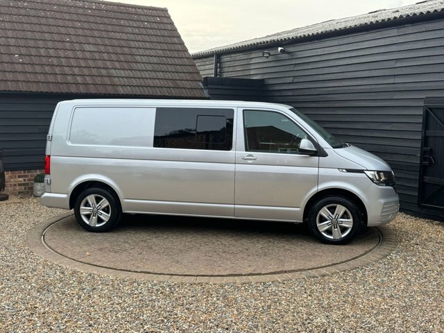 Volkswagen E-Transporter 83Kw 37.3Kwh Advance Van White #25