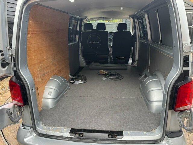Volkswagen E-Transporter 83Kw 37.3Kwh Advance Van White #15