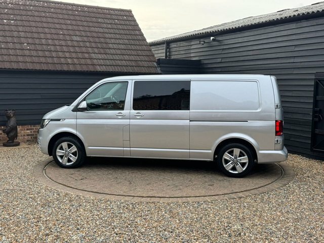 Volkswagen E-Transporter 83Kw 37.3Kwh Advance Van White #19
