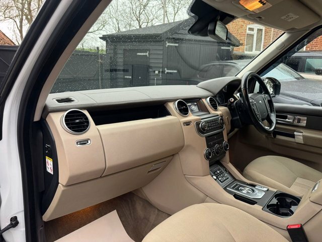 Land Rover Discovery 4 3L Hse Black #12