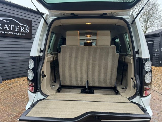 Land Rover Discovery 4 3L Hse Black #18