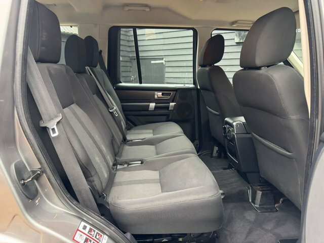 Land Rover Discovery 4 Xs Red #13