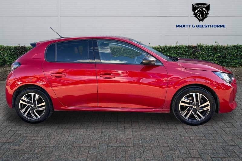 Peugeot 208 1.2 Puretech 100 Allure Premium - 2022 22 YY22BGE Red #4