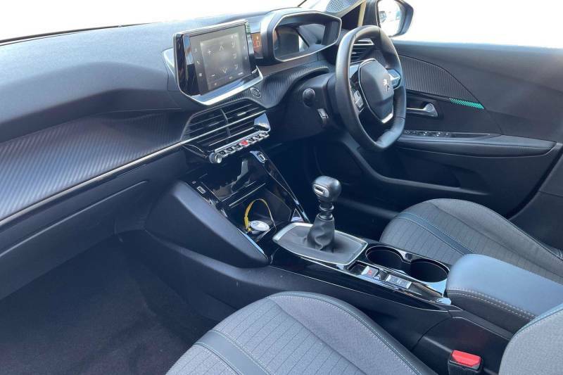 Peugeot 208 1.2 Puretech 100 Allure Premium - 2022 22 YY22BGE Red #2