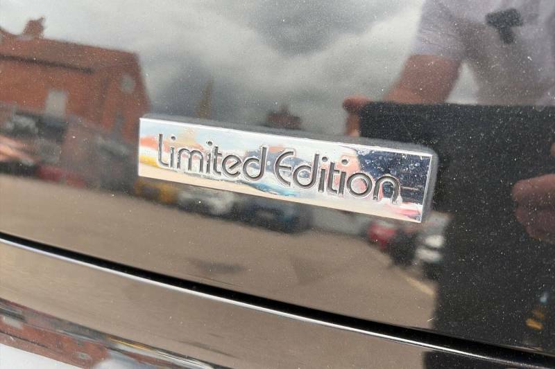 Vauxhall Adam 1.2I Griffin Black #18