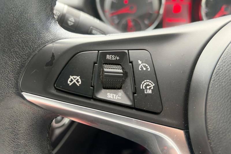 Vauxhall Adam 1.2I Griffin Black #16