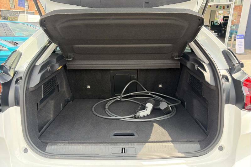 Citroen e-C4 100Kw Shine Plus 50Kwh - 2022 22 White #5