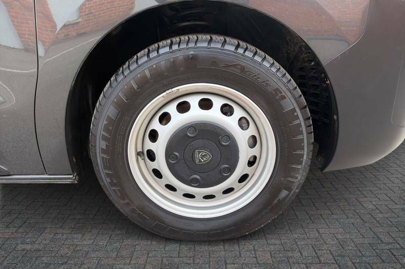 Peugeot Expert 2.0 Bluehdi 145 Professional Van - 2024 24 Grey #5
