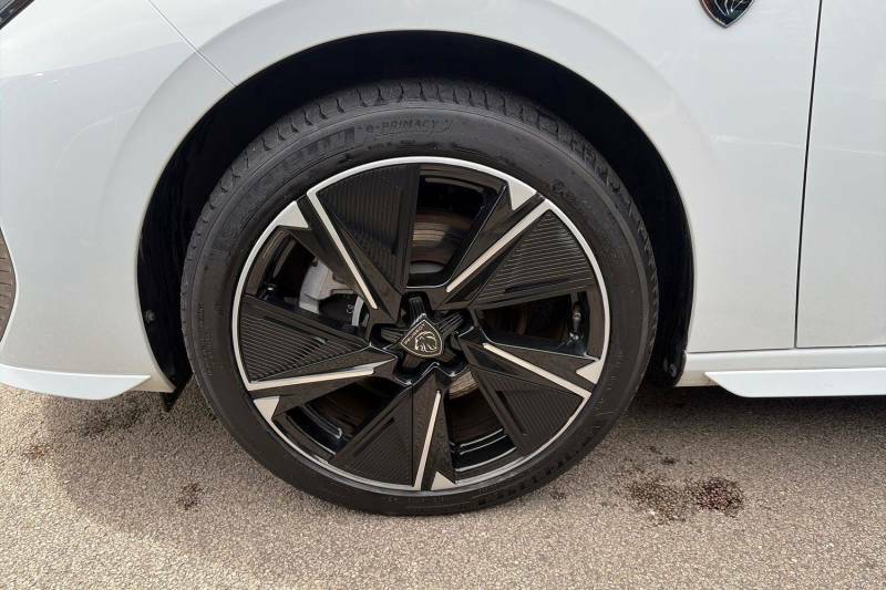 Peugeot 157Kw Gt 73Kwh - 2024 74 Blue #25
