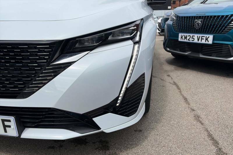 Peugeot 157Kw Gt 73Kwh - 2024 74 Blue #26