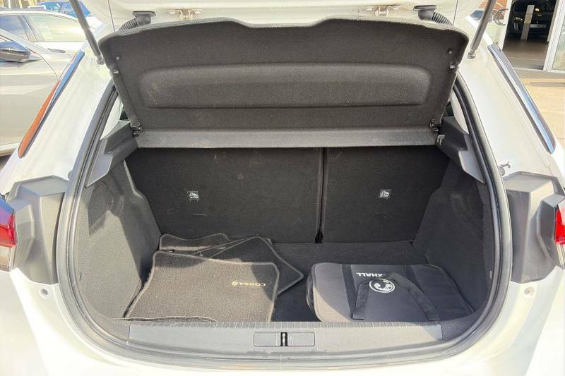 Vauxhall Corsa-e 100Kw Se Nav 50Kwh 7.4Kwch - 2021 71 White #5