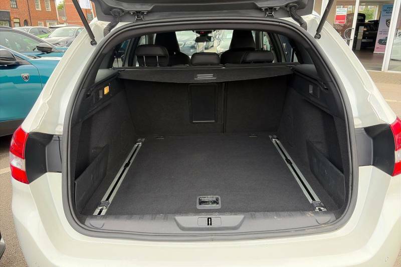 Peugeot 308 SW 2.0 Bluehdi 180 Gt Eat8 White #5