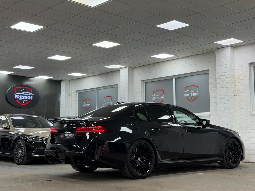 BMW M5 4.4 22.1Kwh Steptronic Xdrive Euro 6 S S BD26AUH Black #3