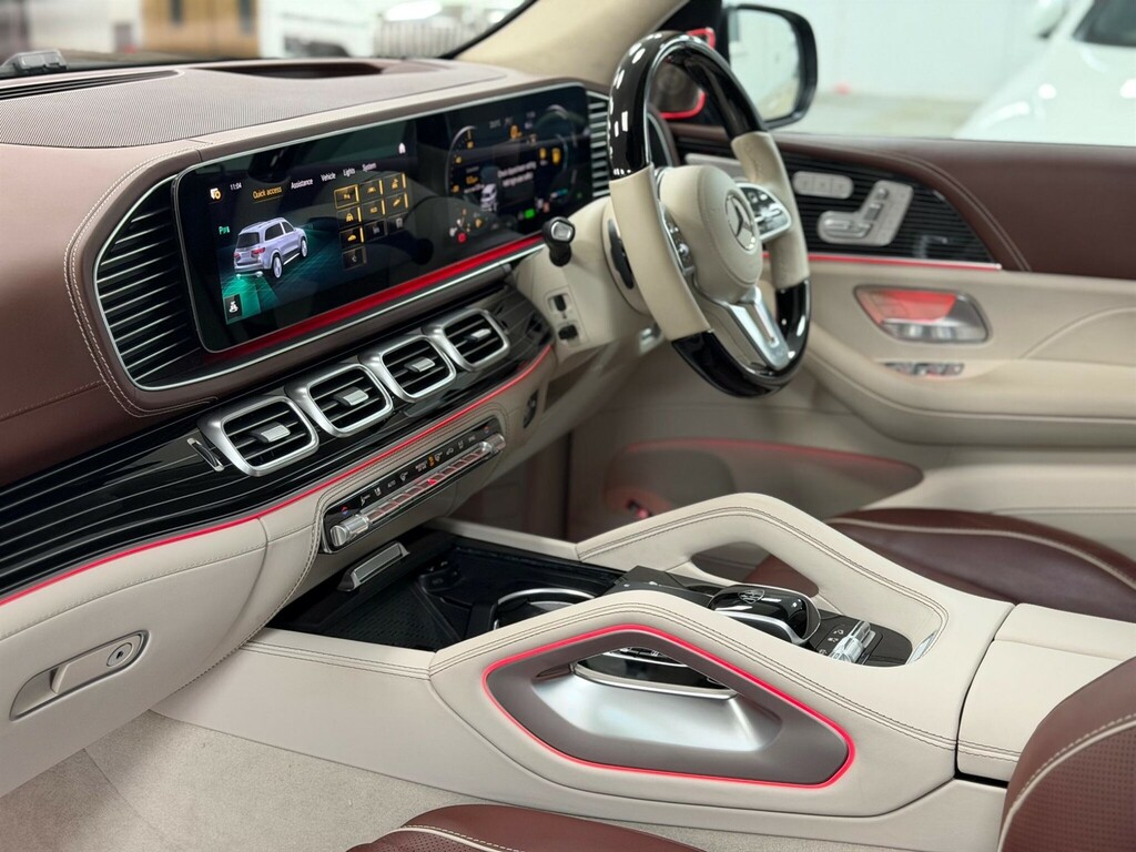 Mercedes-Benz Maybach GLS Class 4.0 Maybach Gls 600 Black #37