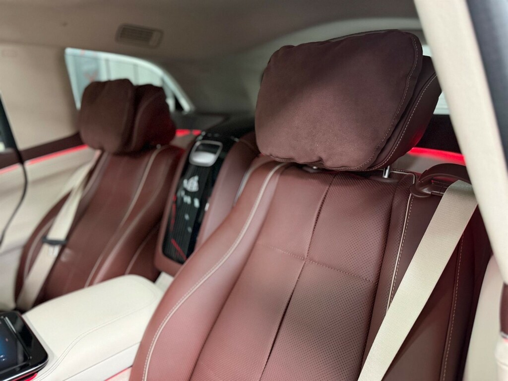 Mercedes-Benz Maybach GLS Class 4.0 Maybach Gls 600 Black #40