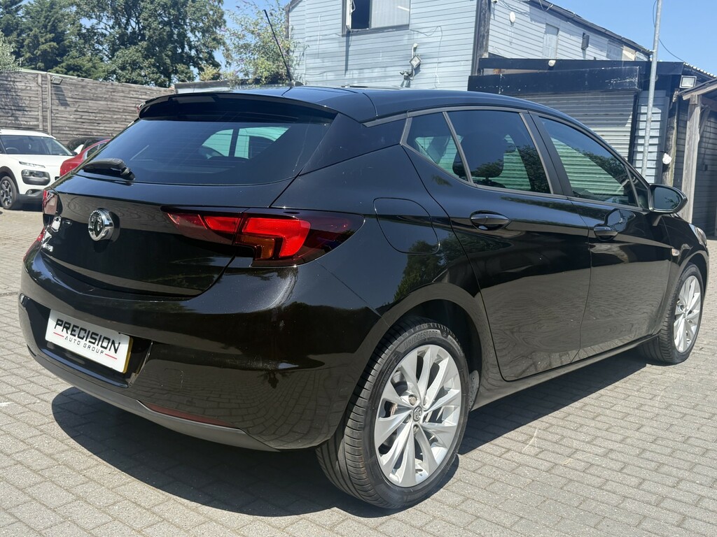 Vauxhall Astra Hatchback 1.4 I Design 201818 Black #5