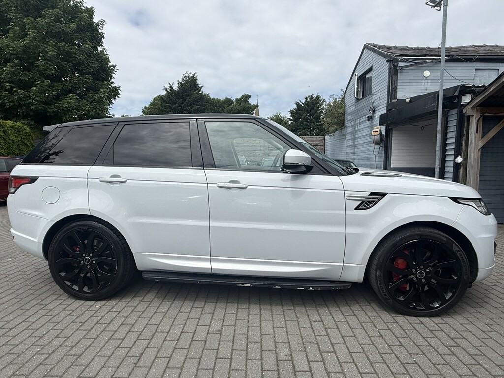 Land Rover Range Rover Sport 3.0 Sd V6 Hse White #4