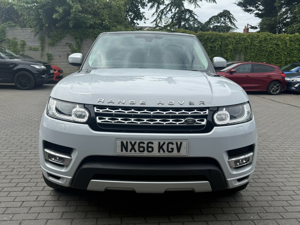 Land Rover Range Rover Sport 3.0 Sd V6 Hse White #2