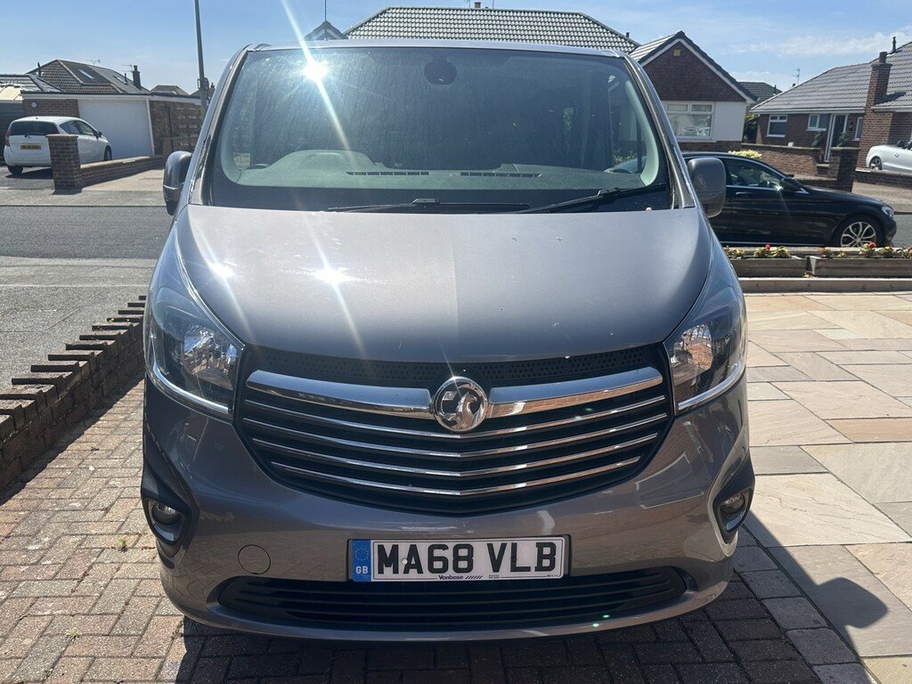 Vauxhall Vivaro Combi Van 1.6 Cdti 2900 Biturbo Ecotec Limited Edi Grey