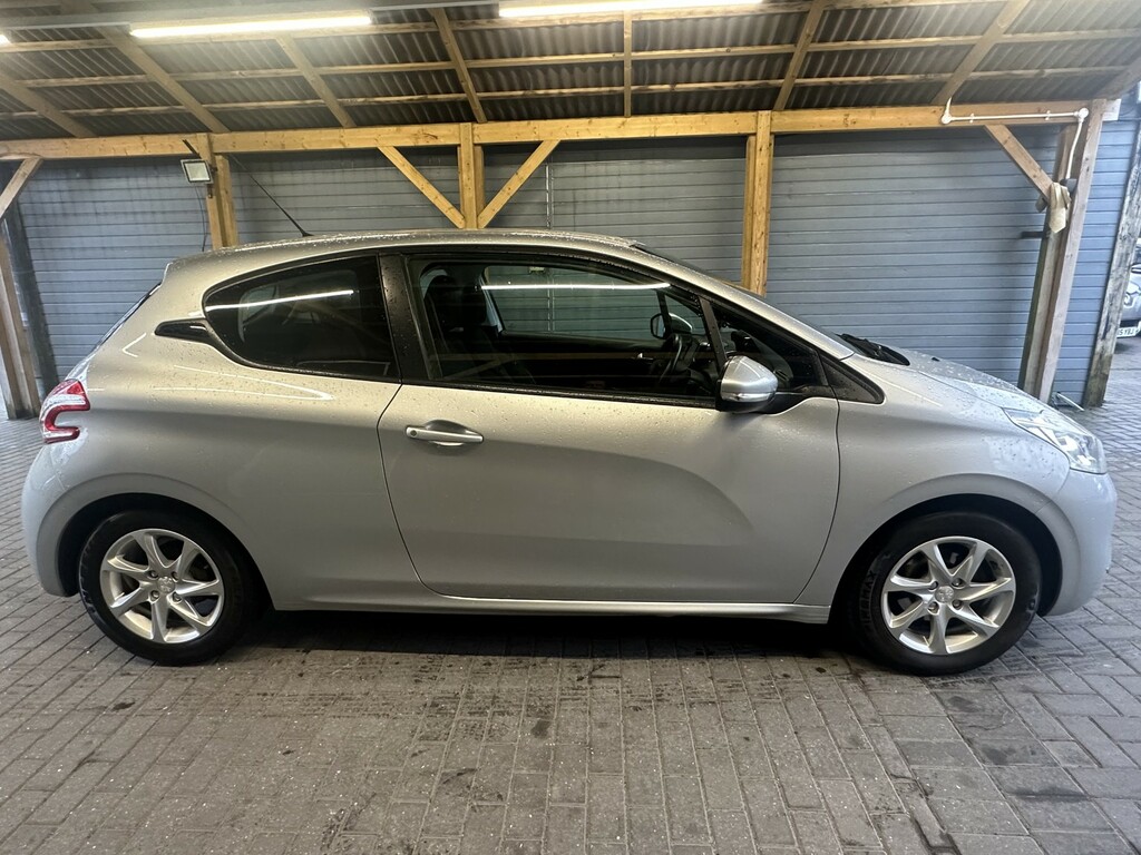 Peugeot 208 1.2 Vti Active Silver #4
