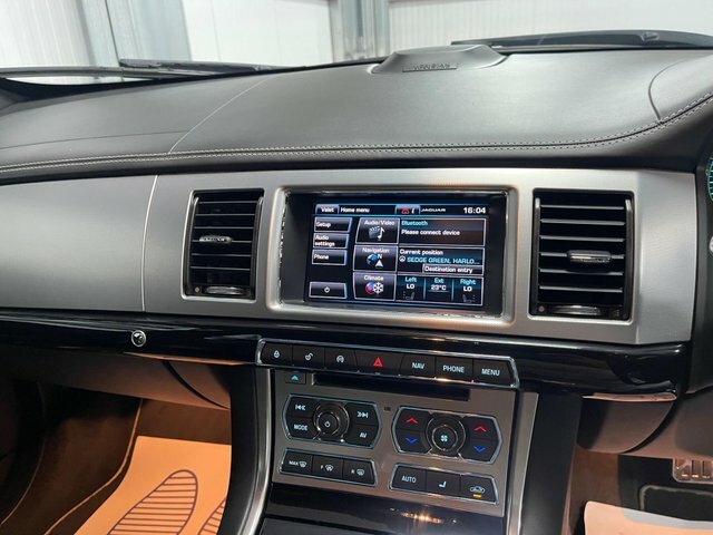 Jaguar XF 2.2D Luxury Euro 5 Ss Silver #38
