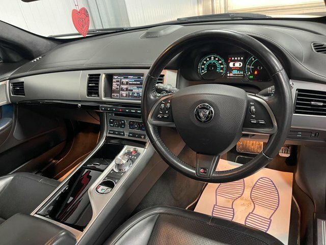 Jaguar XF 2.2D Luxury Euro 5 Ss Silver #31