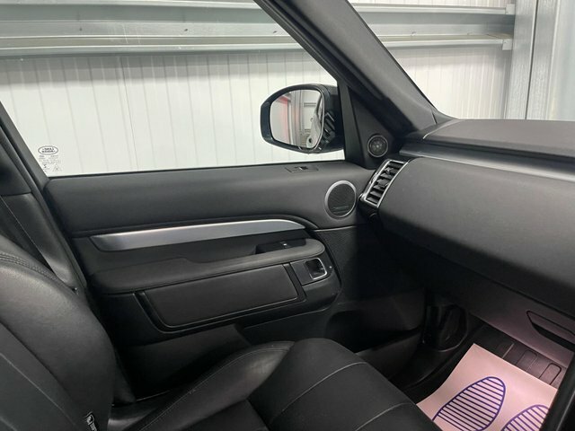 Land Rover Discovery White #50