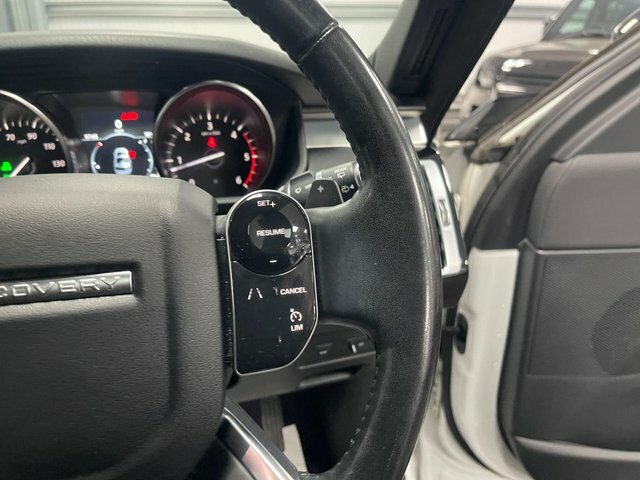 Land Rover Discovery White #42