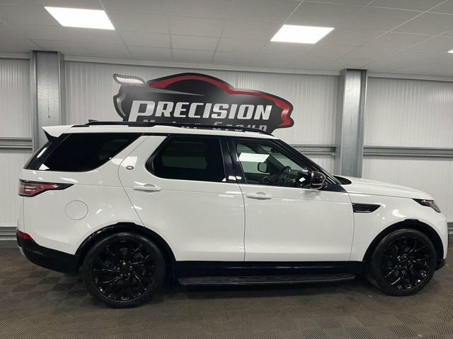 Land Rover Discovery White #30