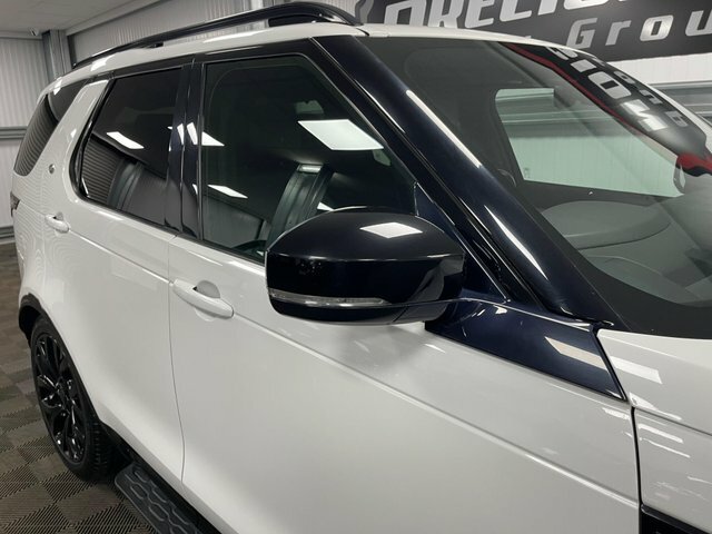 Land Rover Discovery White #49