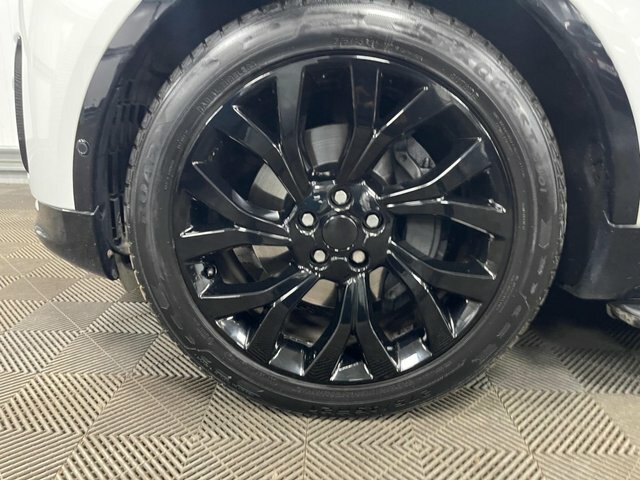 Land Rover Discovery White #54
