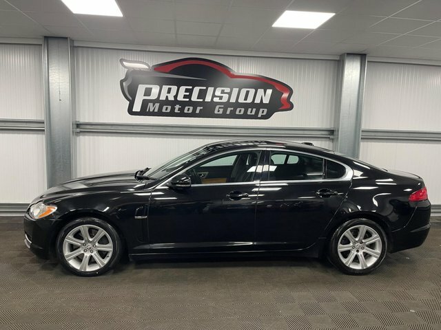 Jaguar XF Black #27