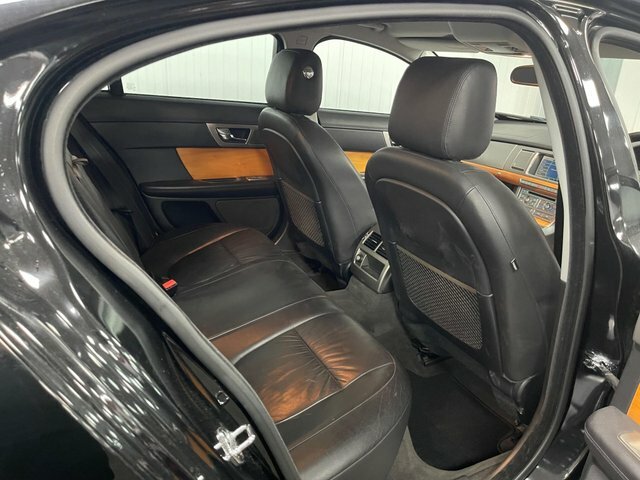 Jaguar XF Black #37