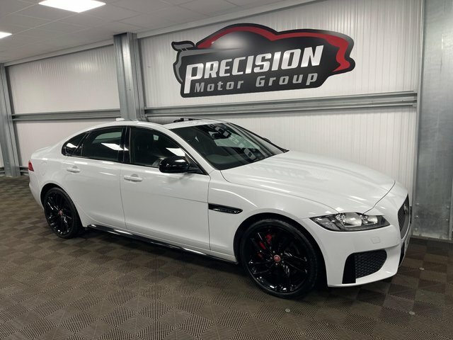Jaguar XF V6 S Euro J40OXF White #4