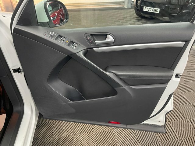 Volkswagen Tiguan Automatic Silver #39