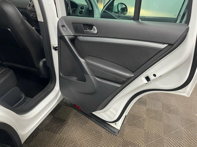 Volkswagen Tiguan Automatic Silver #38