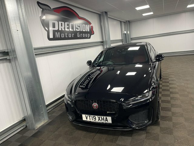 Jaguar XE D180 R-dynamic Se Black #5