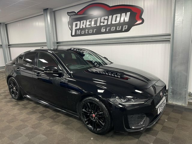 Jaguar XE D180 R-dynamic Se Black #3