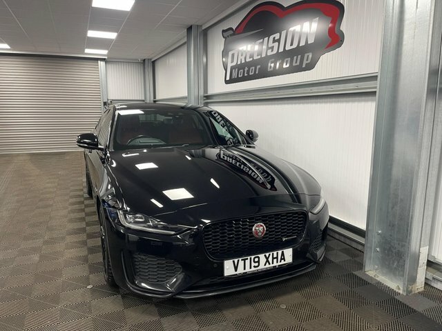 Jaguar XE D180 R-dynamic Se Black #2