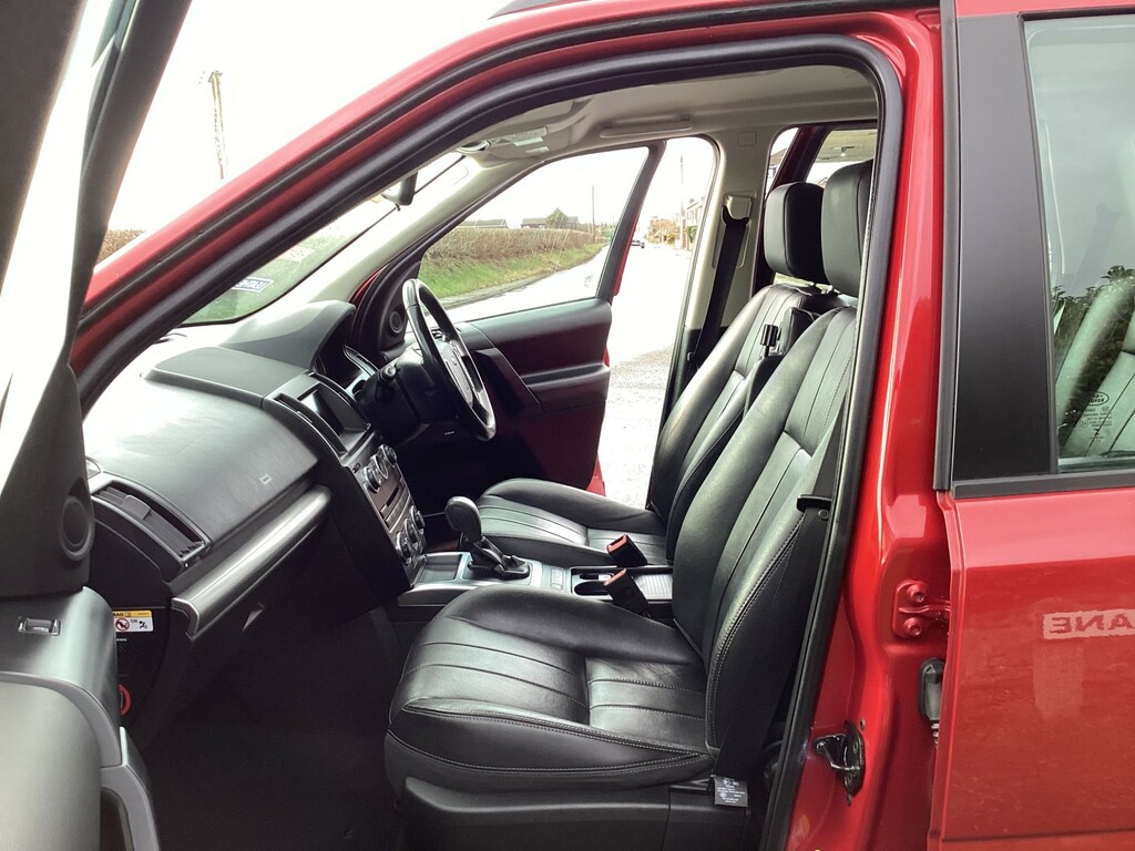 Land Rover Freelander 2 Estate 2.2 Sd4 Xs Turbo 4X4 Estat DF13DVL Red #4