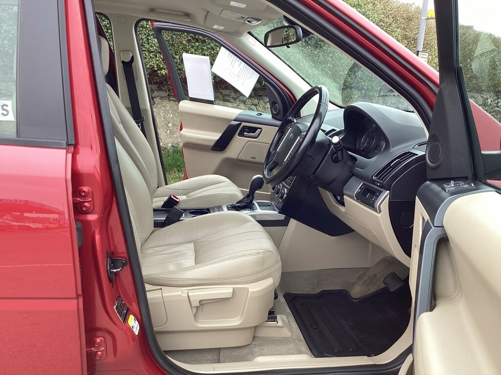 Land Rover Freelander 2 Estate 2.2 Sd4 Xs Turbo 4X4 - Ext WJ13SCZ Red #3