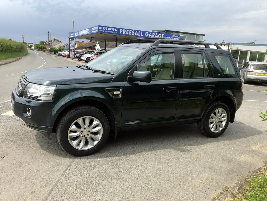 Land Rover Freelander 2 Hse Black #11