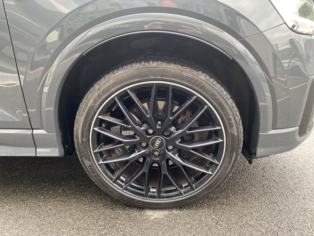 Audi Q2 1.5 Tfsi Black Edition ML19TSX Grey #3