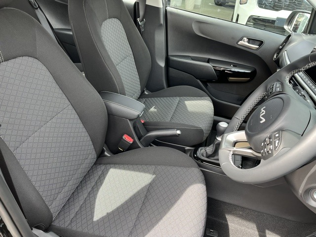 Kia Picanto Hatchback White #4