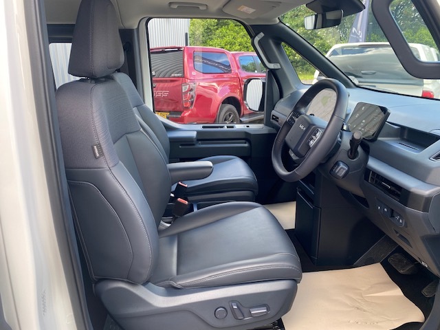 Kia PV5 Passenger Plus White #3