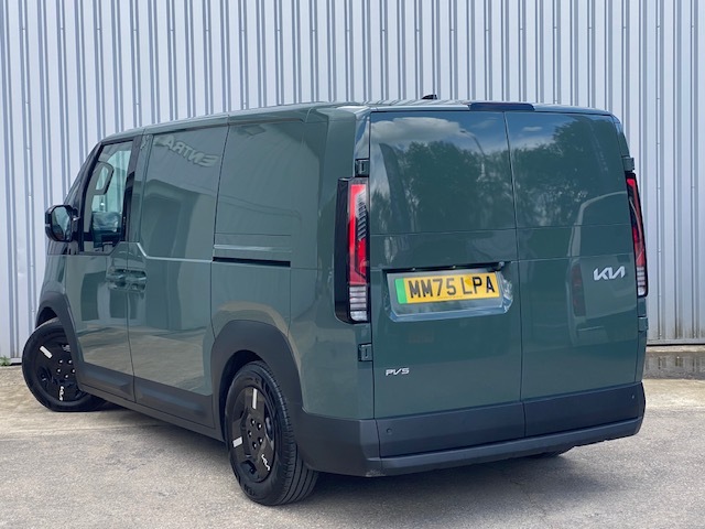 Kia PV5 Mpv Green #2