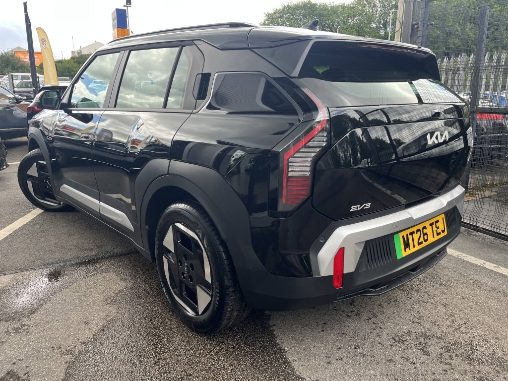 Kia EV3 Air Black #2